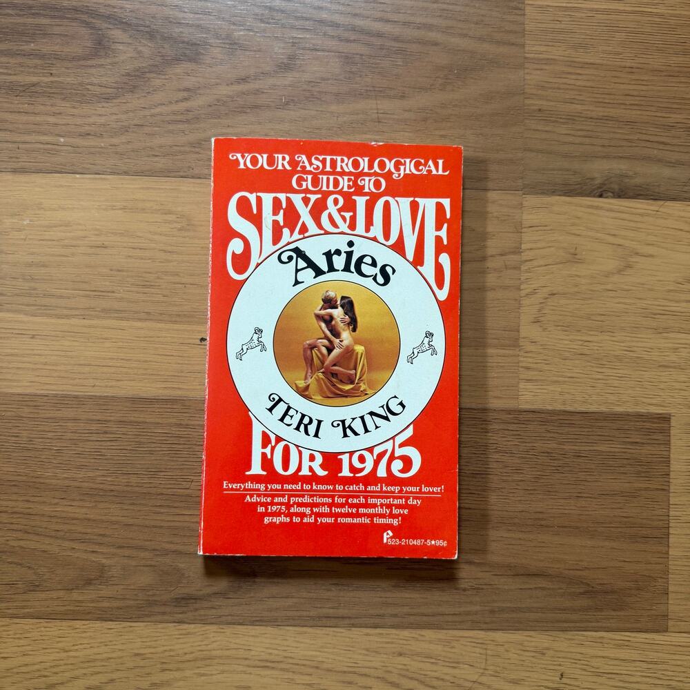 Vintage 1975 Your Astrological Guide to Sex & Love Aries by Teri King Red Book